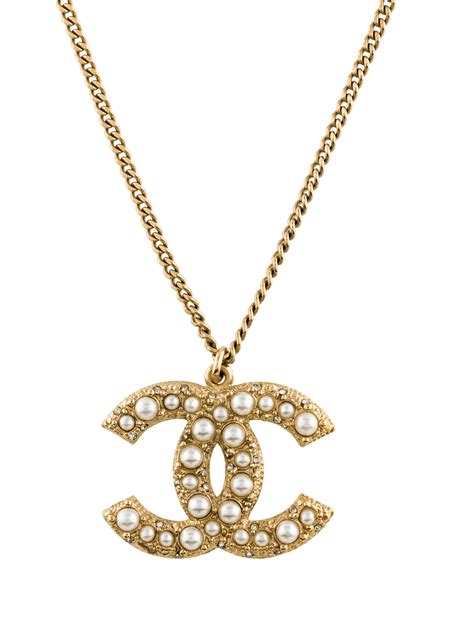 coco chanel necklace